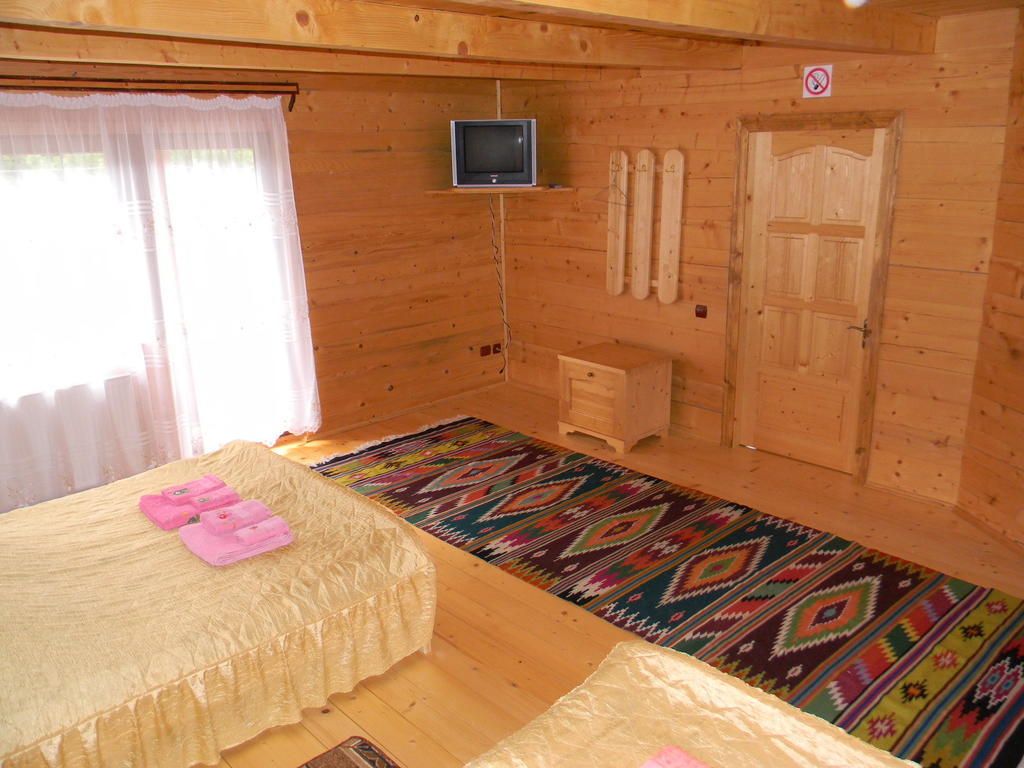 Guсulka Ksenia Villa Kosiv Kamer foto