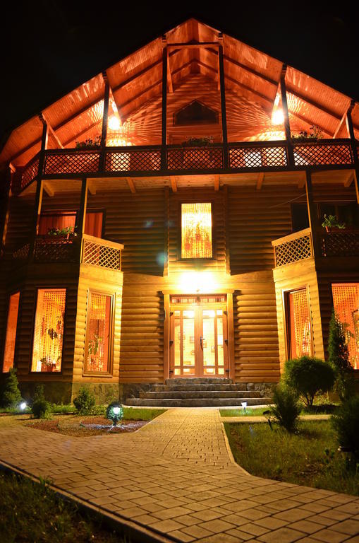 Guсulka Ksenia Villa Kosiv Buitenkant foto